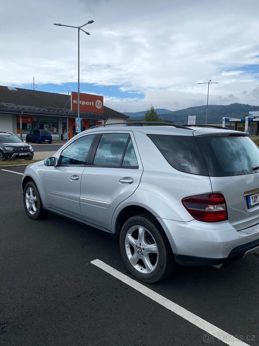 Mercedes ML 320 CDI - 11