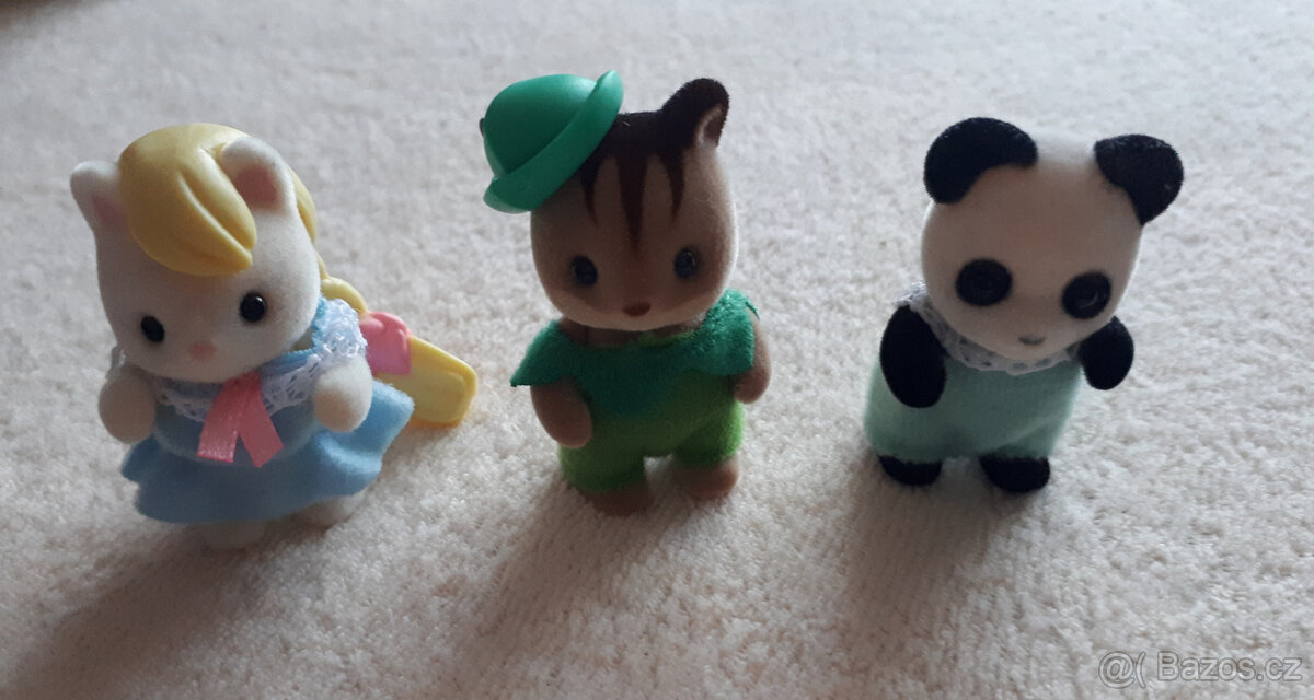 Sylvanian Families Carousel - kolotoč - 3 figurky - 11