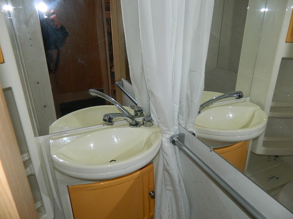 Karavan Dethleffs Beduin - 11