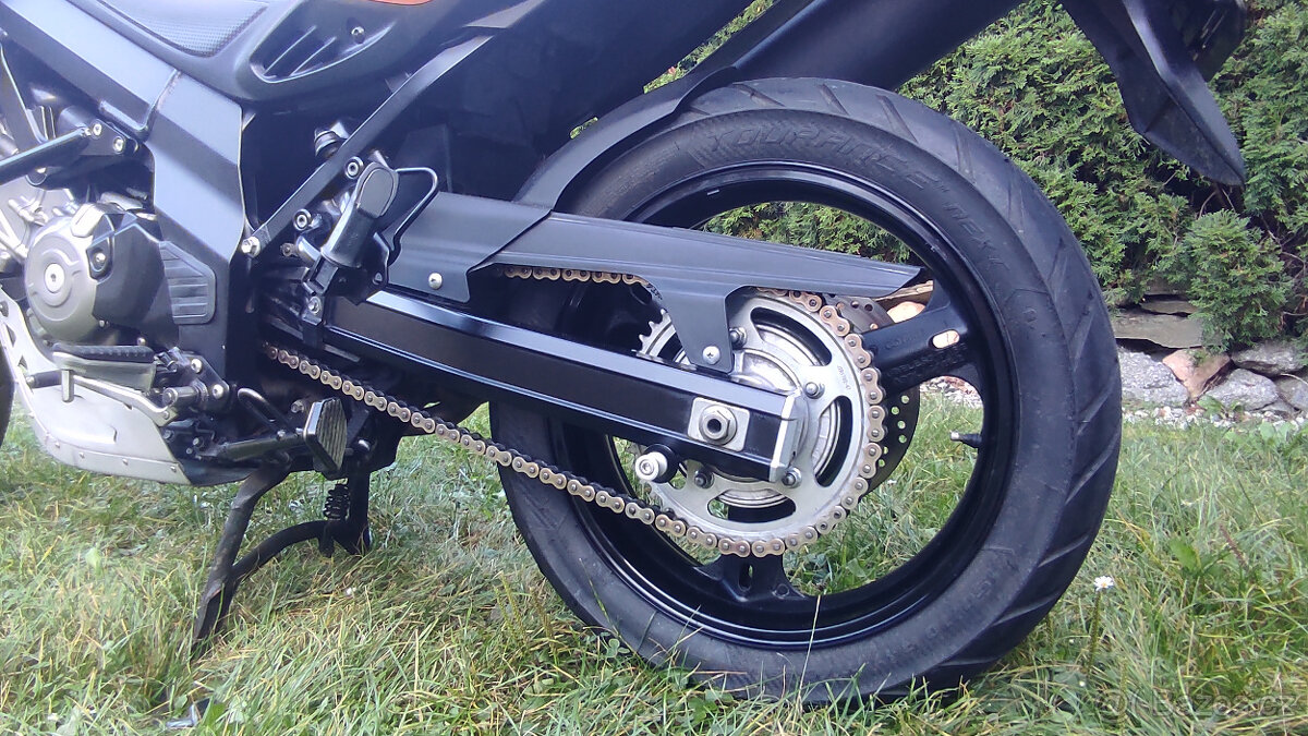 Suzuki V-Strom 650 - 11