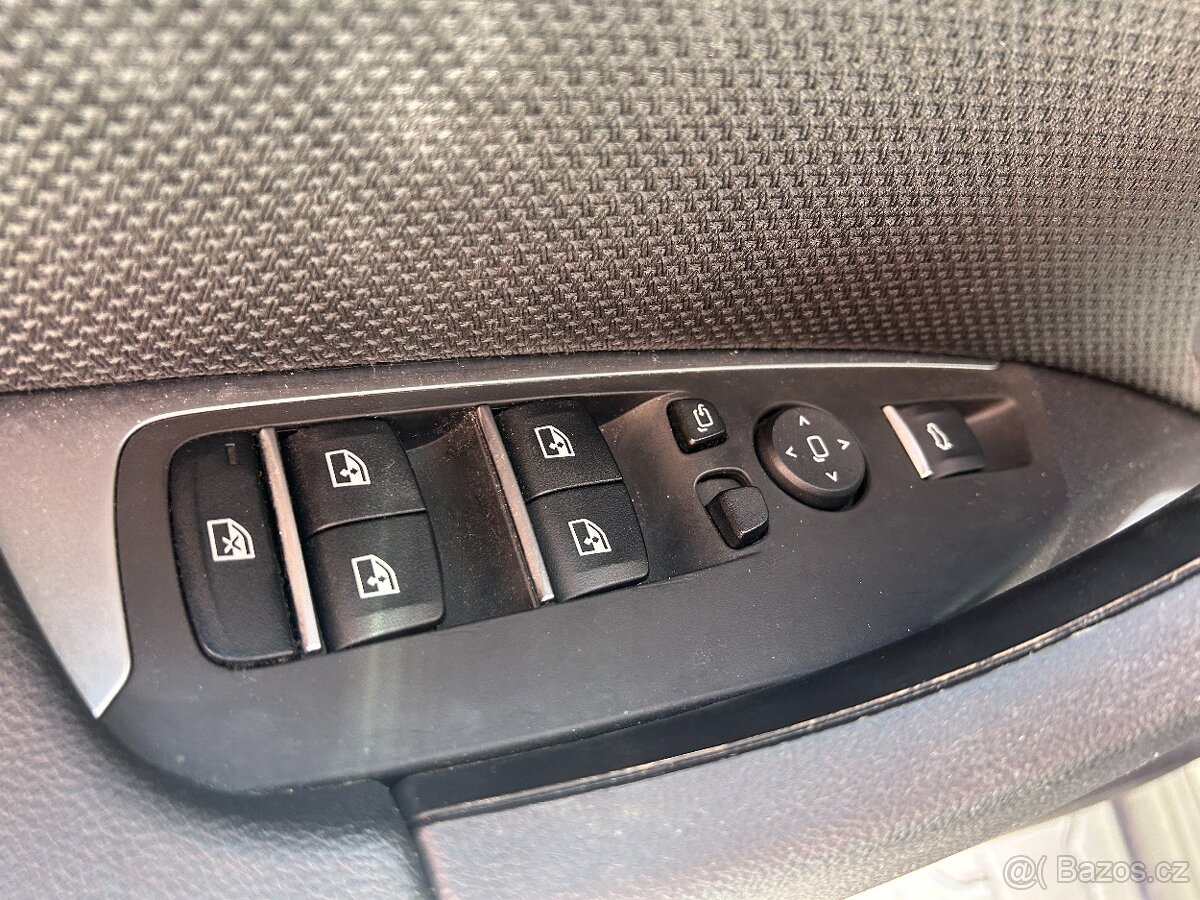 BMW X3 2.0 xDrive 140kW NEHAVAROVANÉ VOZIDLO - 11