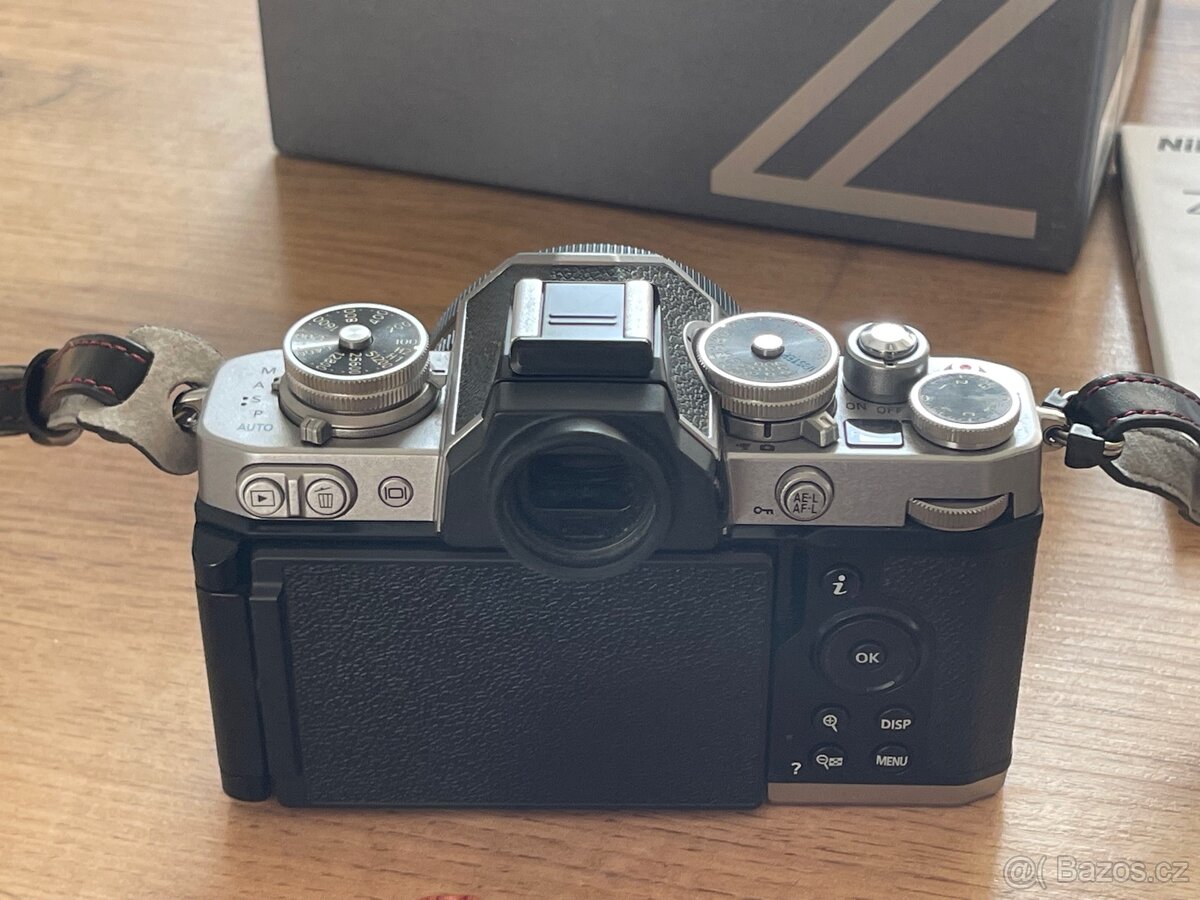 Nikon Z fc + objektiv 16–50mm VR, komplet v krabici - 11