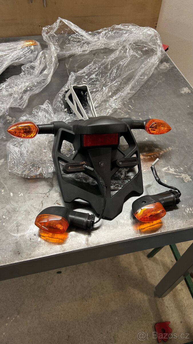 Indian SCOUT , Yamaha R1 2012 - 11