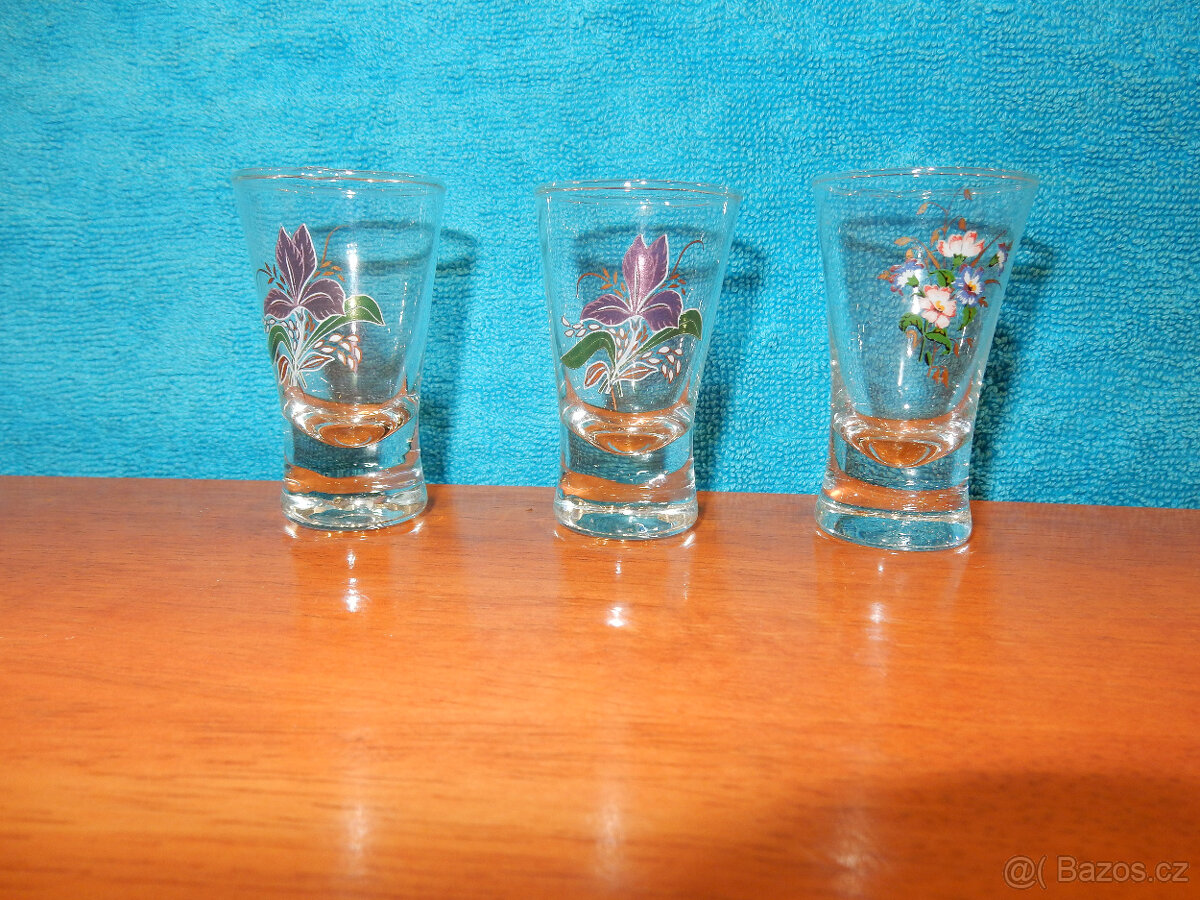 Prodám z pozustalosti ruzné sklenice atd - 11