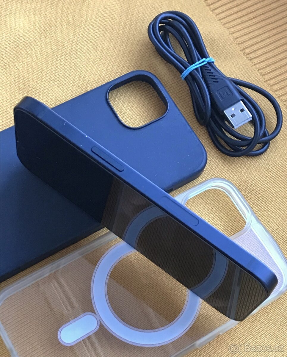 Apple Iphone 13 128GB tmavě modrý . Baterie 100% .. HEZKÝ - 11