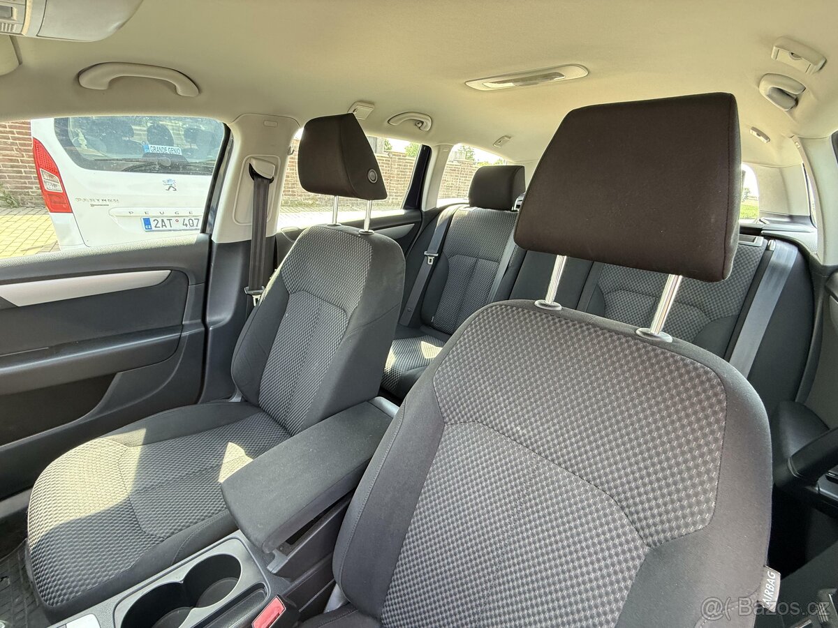 Volkswagen Passat B7 2.0 tdi 103kW - 11