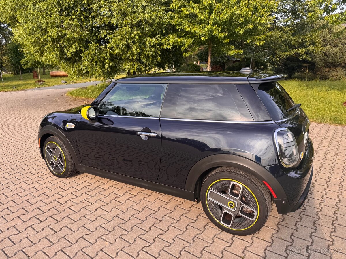 Mini COOPER SE 32kWh 135kW PANORAMA - 11