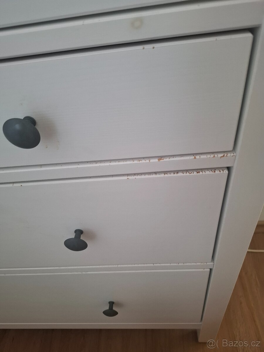 Vitrína IKEA Hemnes - 11