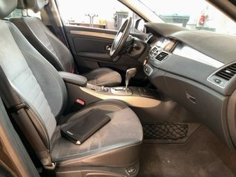 Renault Laguna III 2.0dCi 127kW 4Control - automat - tažné - 11