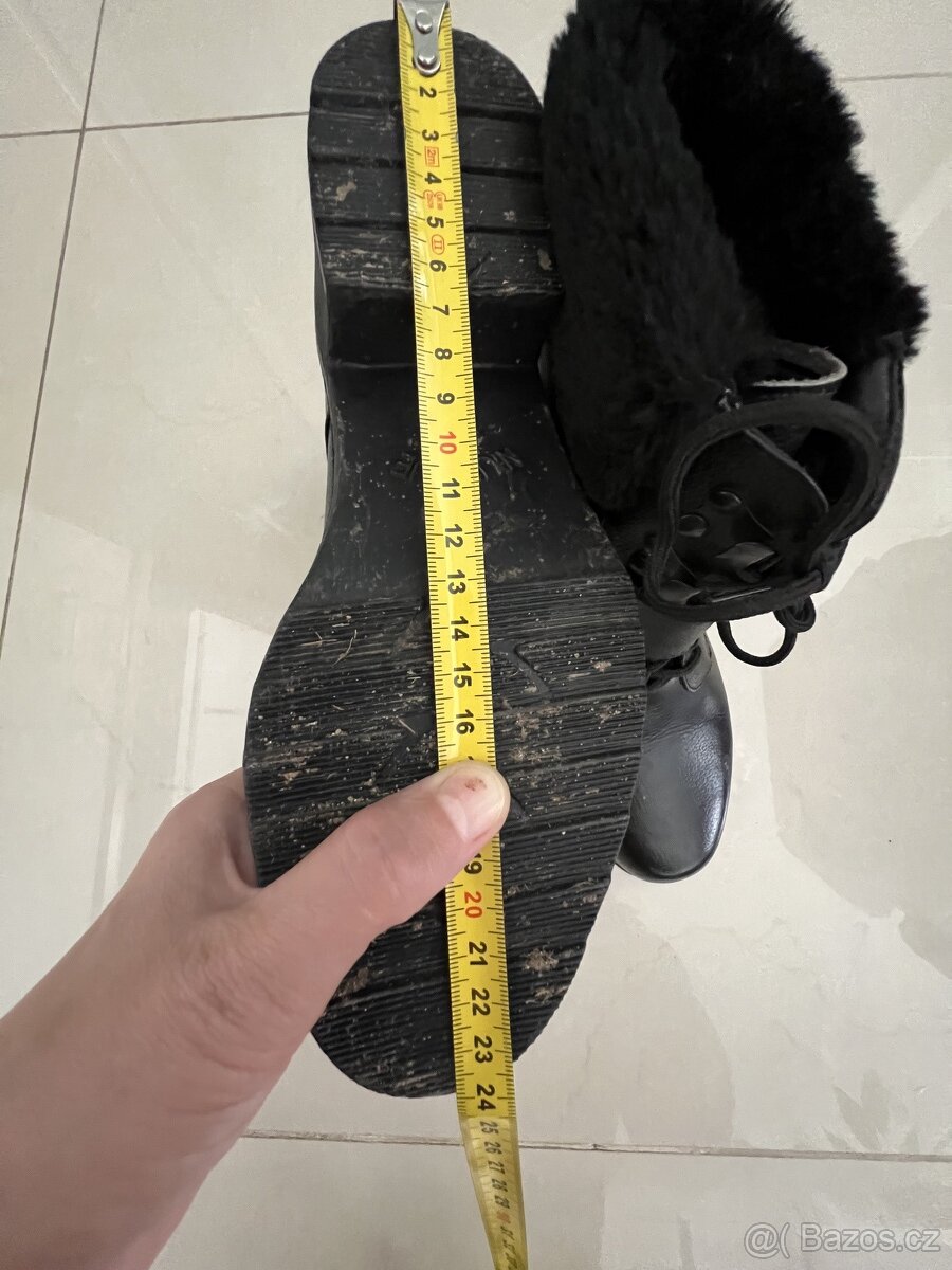 Dámské kotníkové boty s kožíškem – vel. 37 - 11