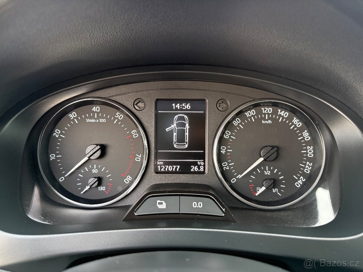 ŠKODA RAPID 1.2 TSI 63KW SPACEBACK PANORAMA XENONY - 11