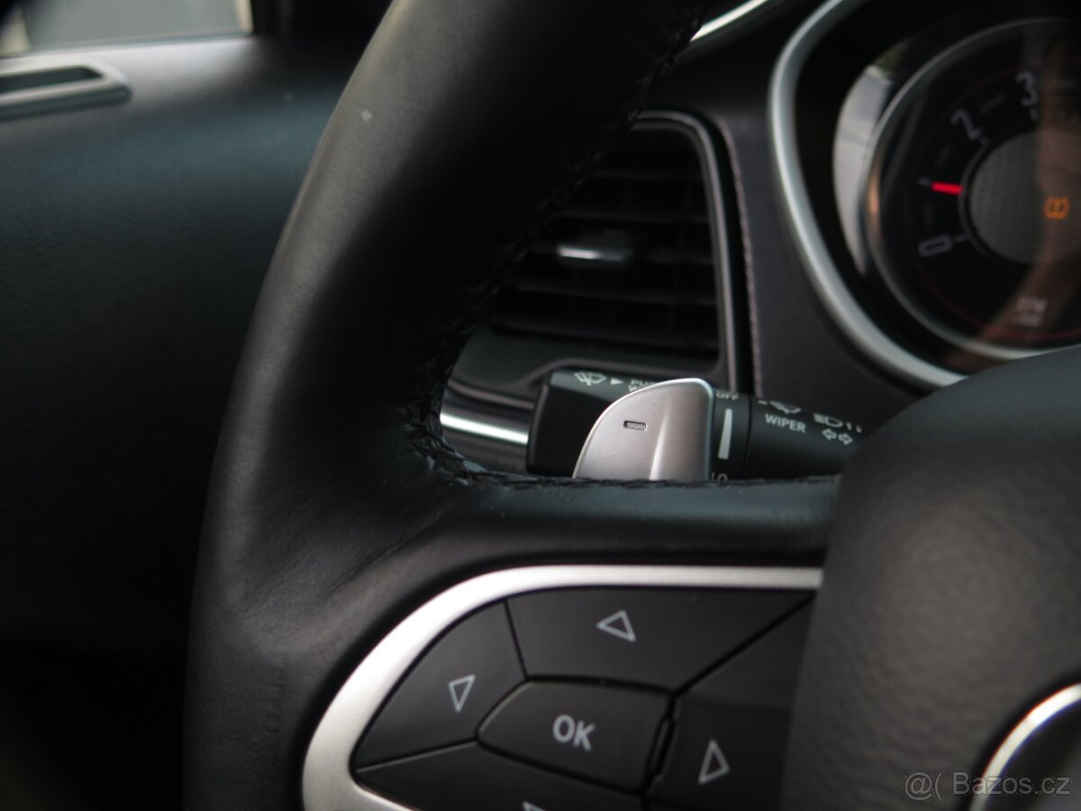 Dodge Challenger, 3.6 V6 4x4 - DPH - SRT vzhled - 11