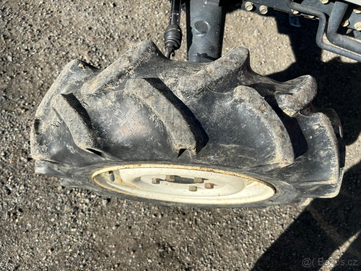 Malotraktor Yanmar - 11