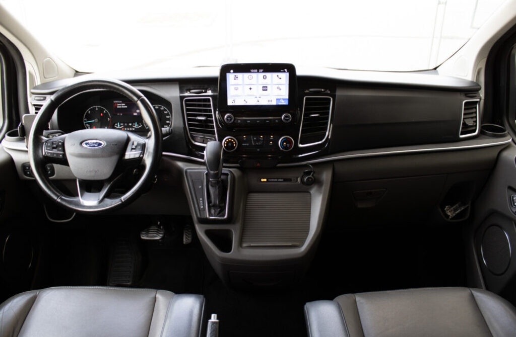 Ford Tourneo Custom L2 Titanium X z roku 2019 - 11