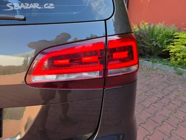 VW Sharan 2.0TDI 110kW,2015,DSG,xenon,tažné,serviska - 11
