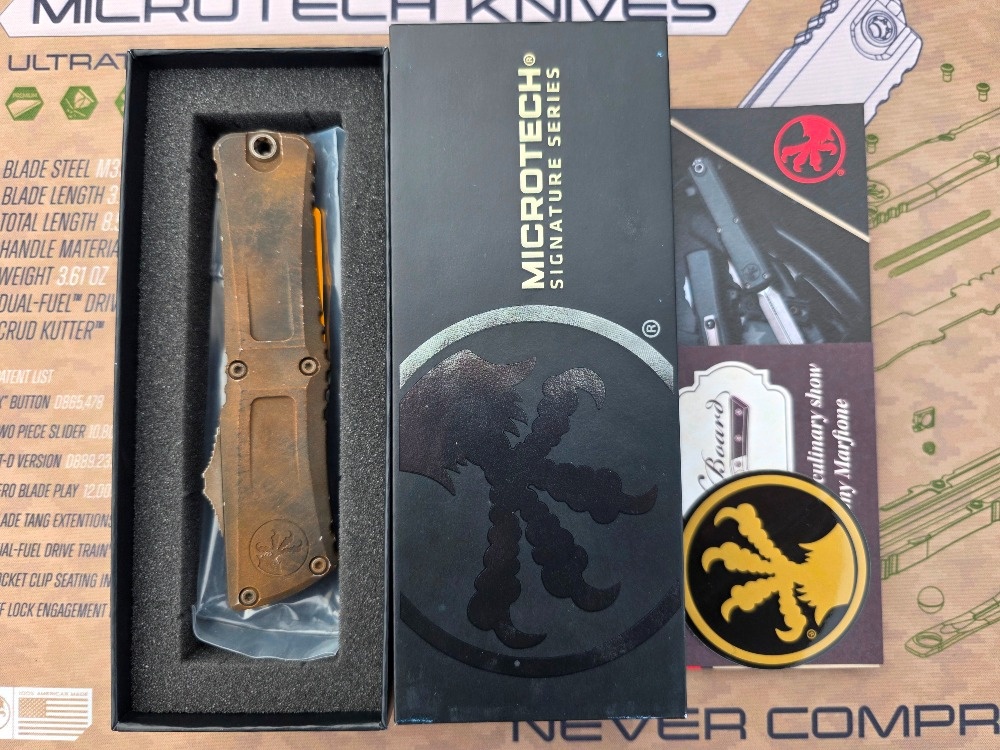 Microtech Combat Troodon Gen III Plague Outbreak - 11