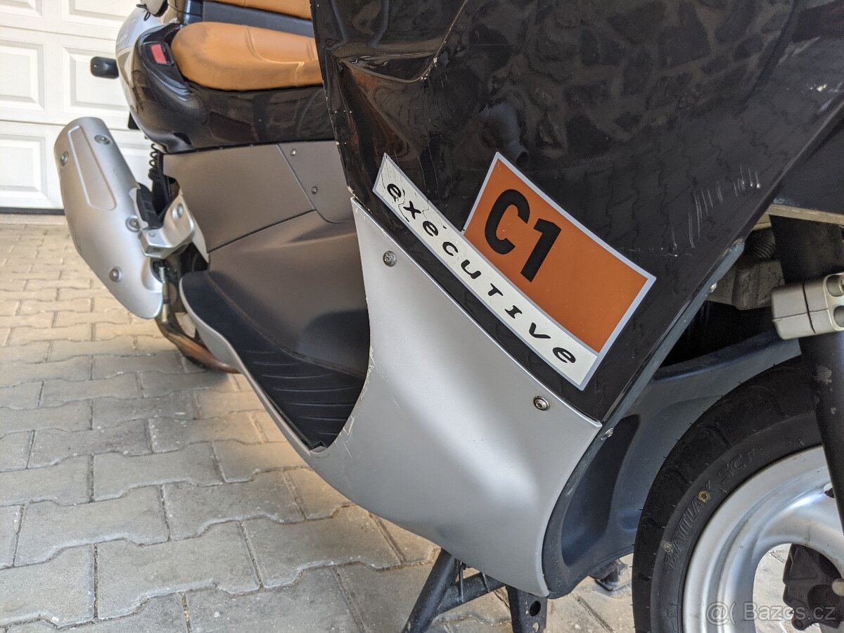 BMW C1 125ccm (verze pro dva cestující) - 11