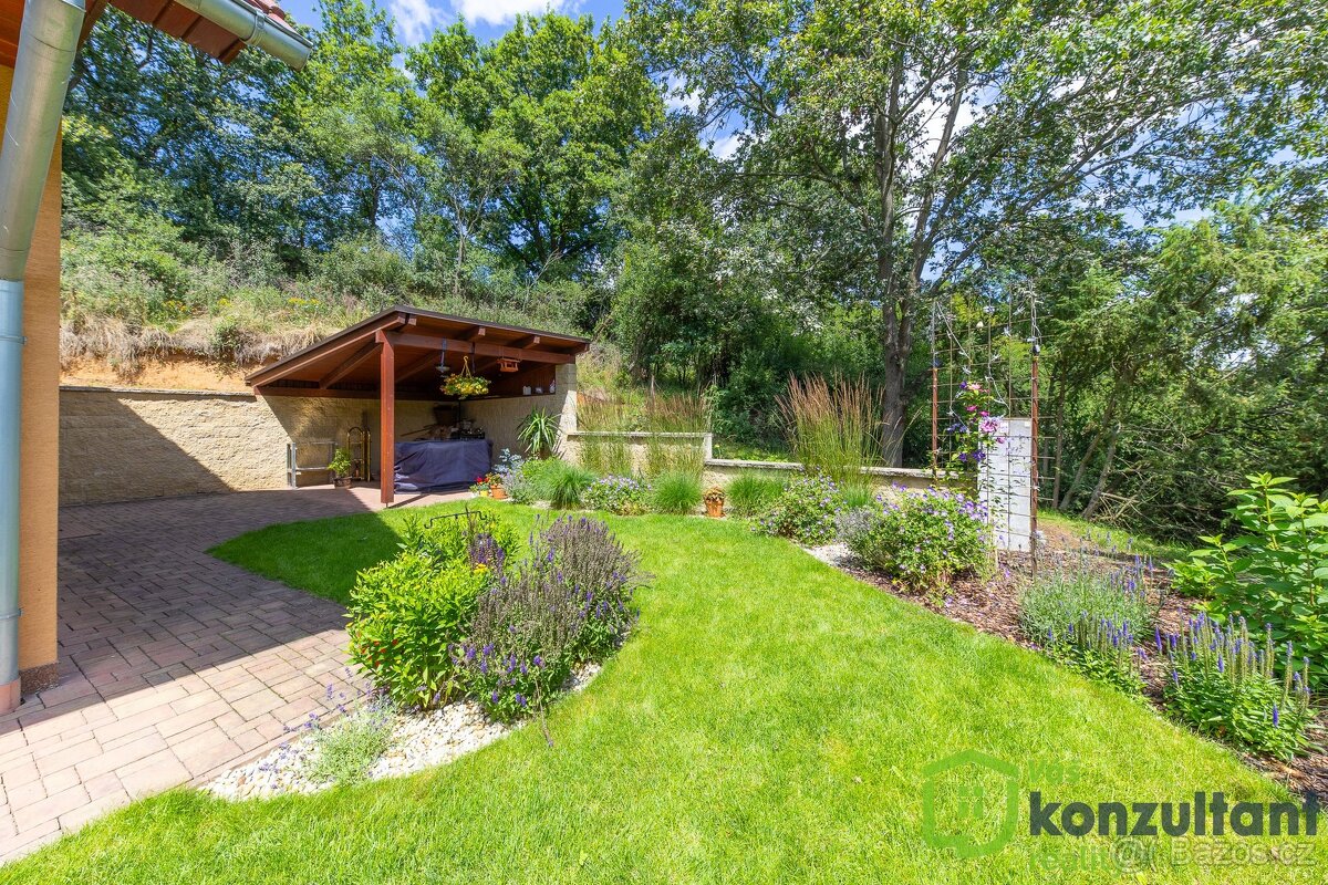 Prodej rodinného domu 3+kk, 110 m² – po rekonstrukci, fotovo - 11