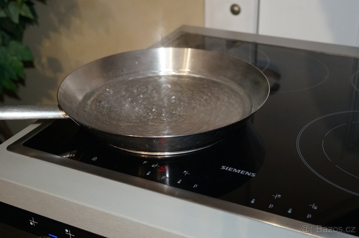 Siemens nerezový vestavný sporák HE33BD550, vyjížděcí dveře - 11