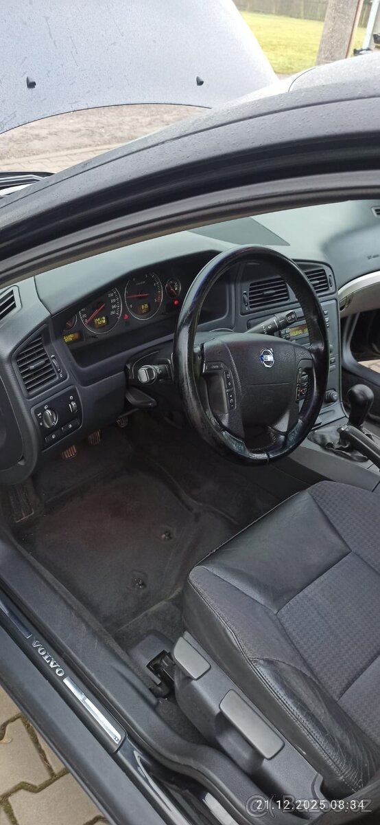 VOLVO V70 - 11