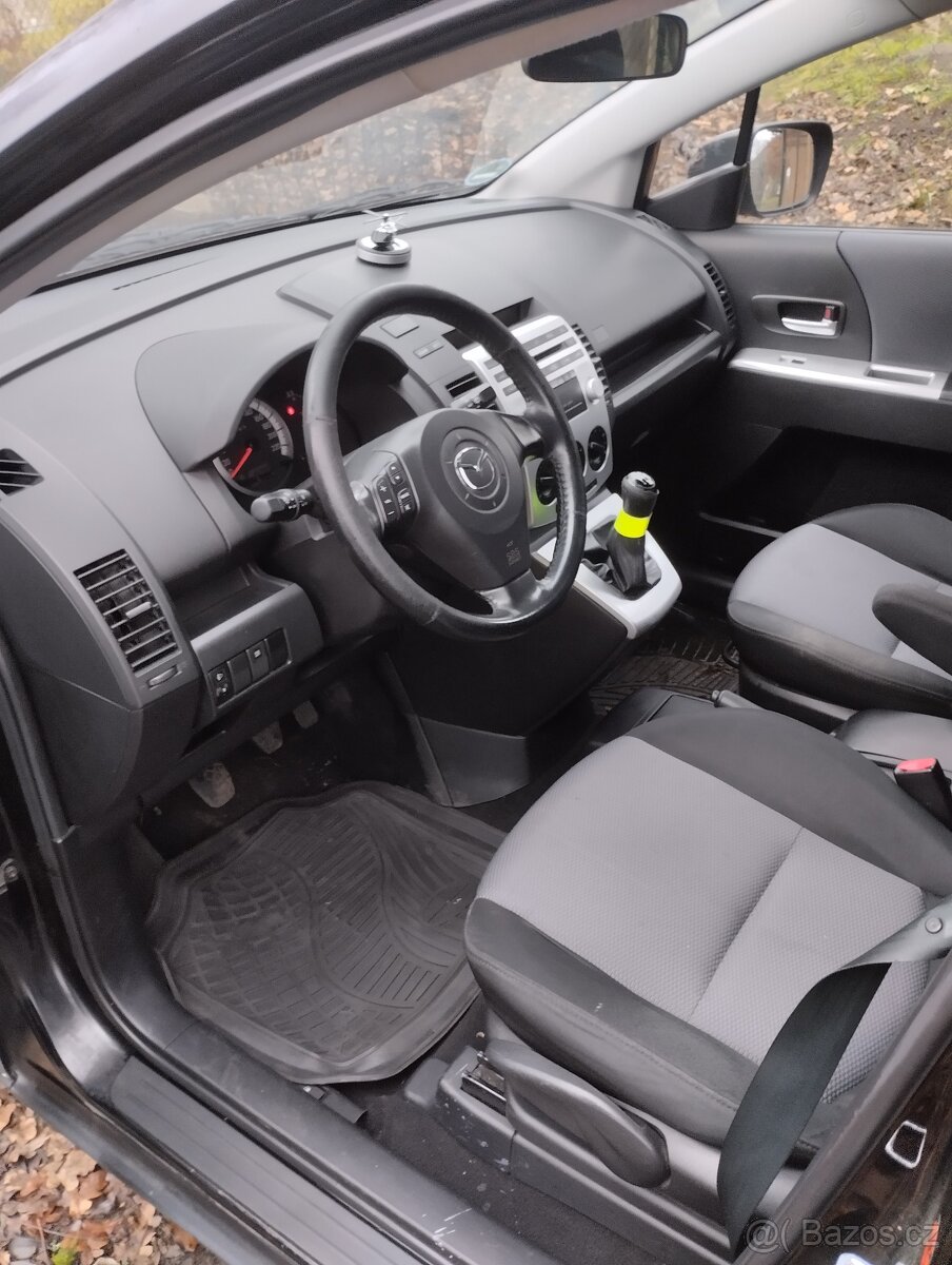 Mazda 5 - 11