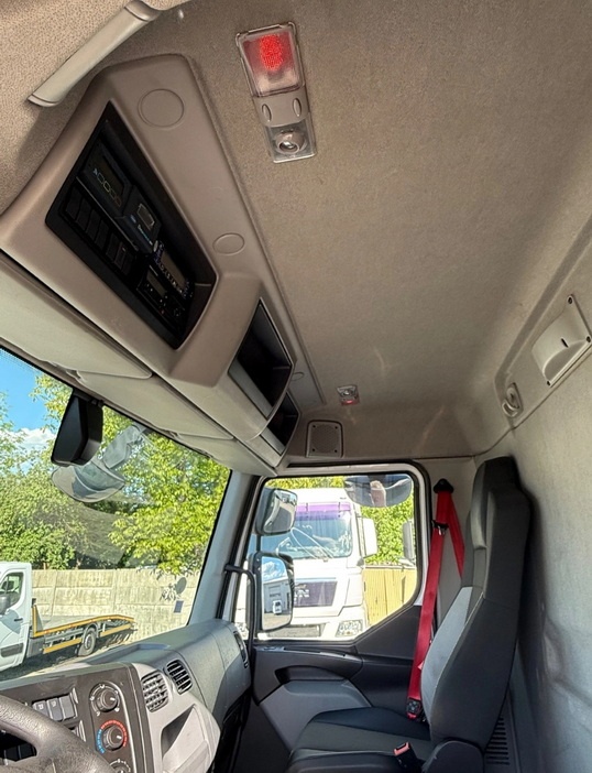 Renault D19.320 - 4x2 – Mrazák - 11