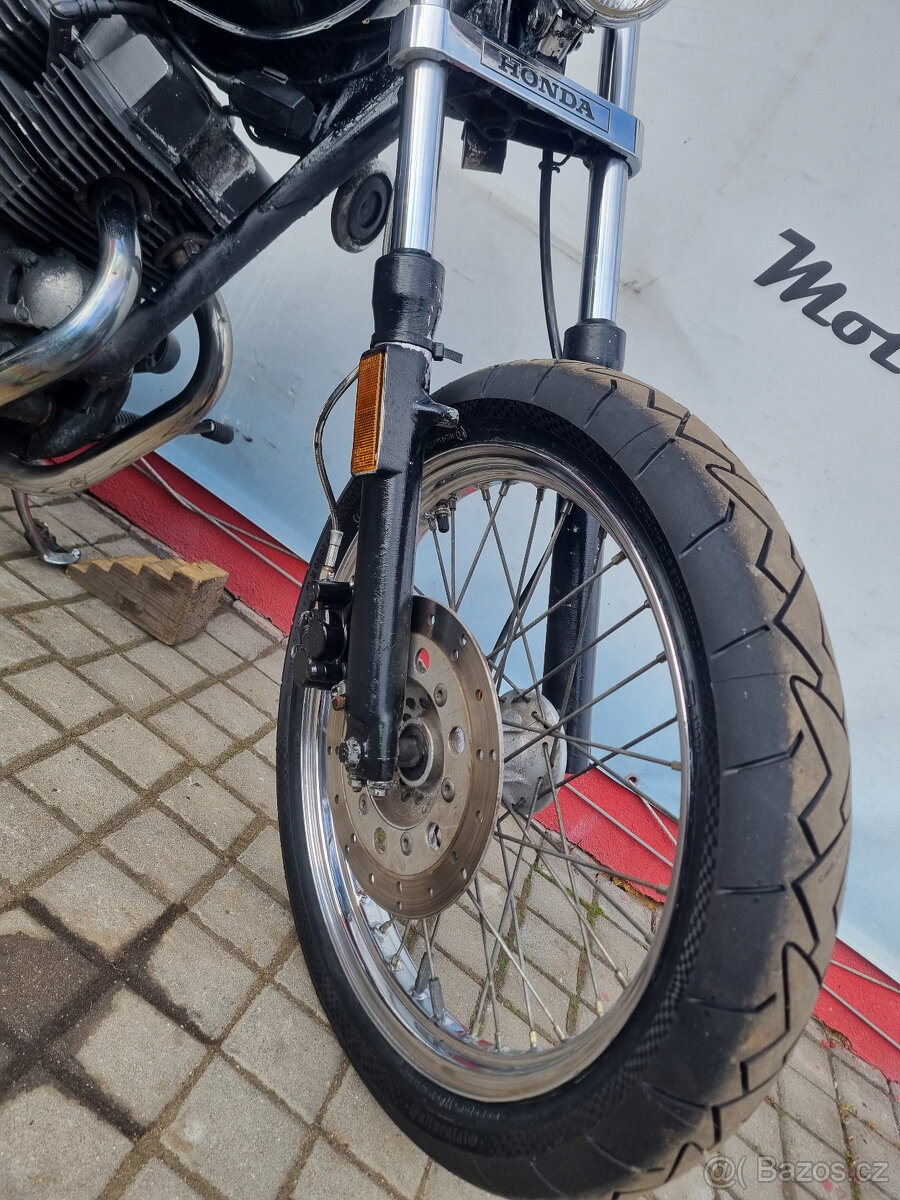 Honda CMX 250 Rebel - 11