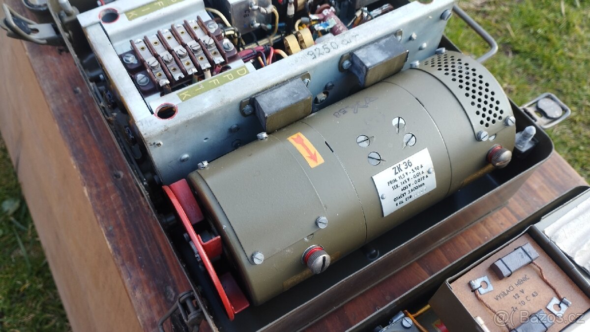 Měnič k radiostanici ZD31 - 2 kusy - 11