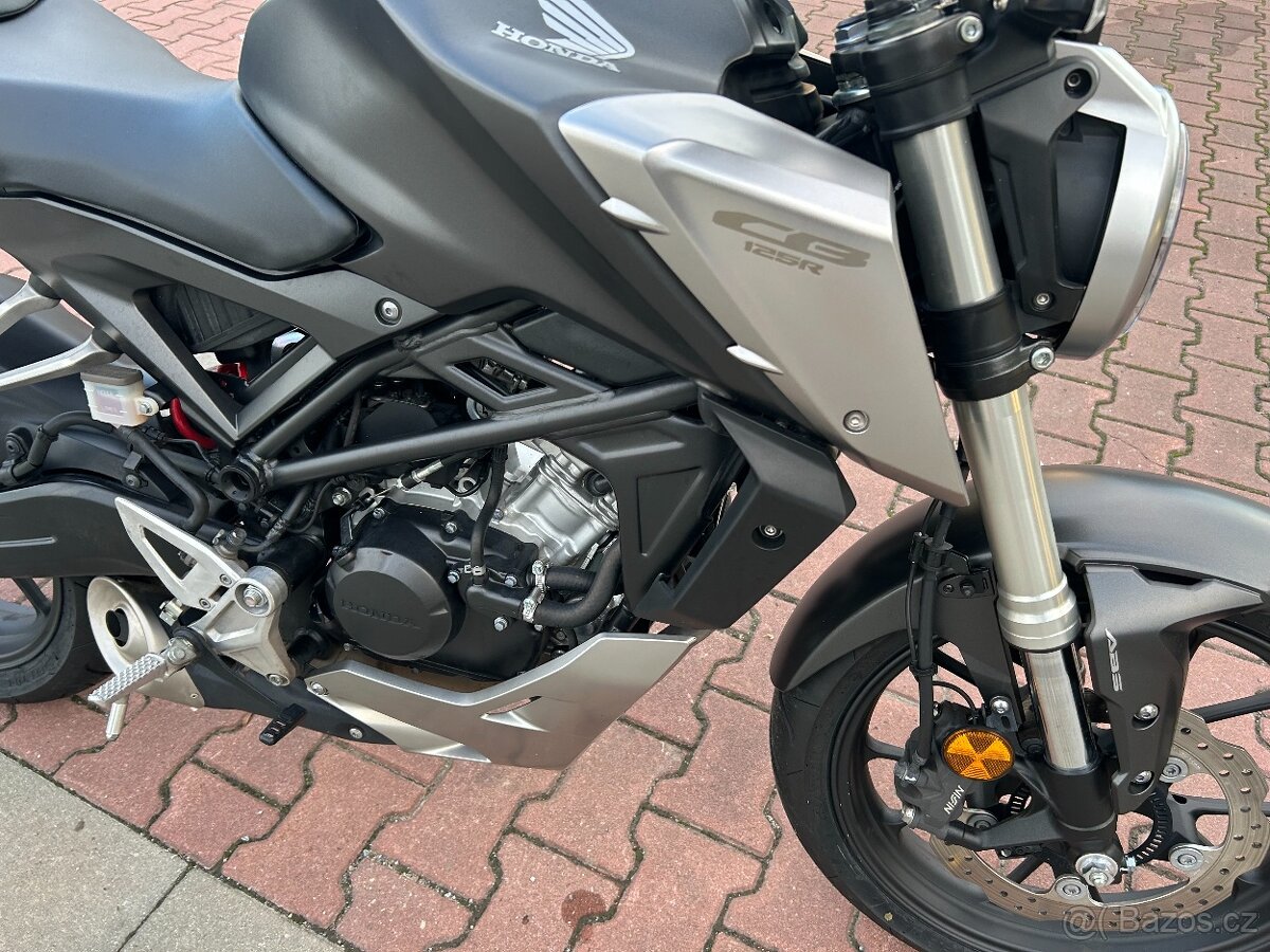 Honda CB 125 R 2021 - 11