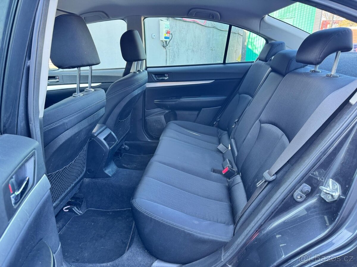 Subaru Legacy 2.5 - 11