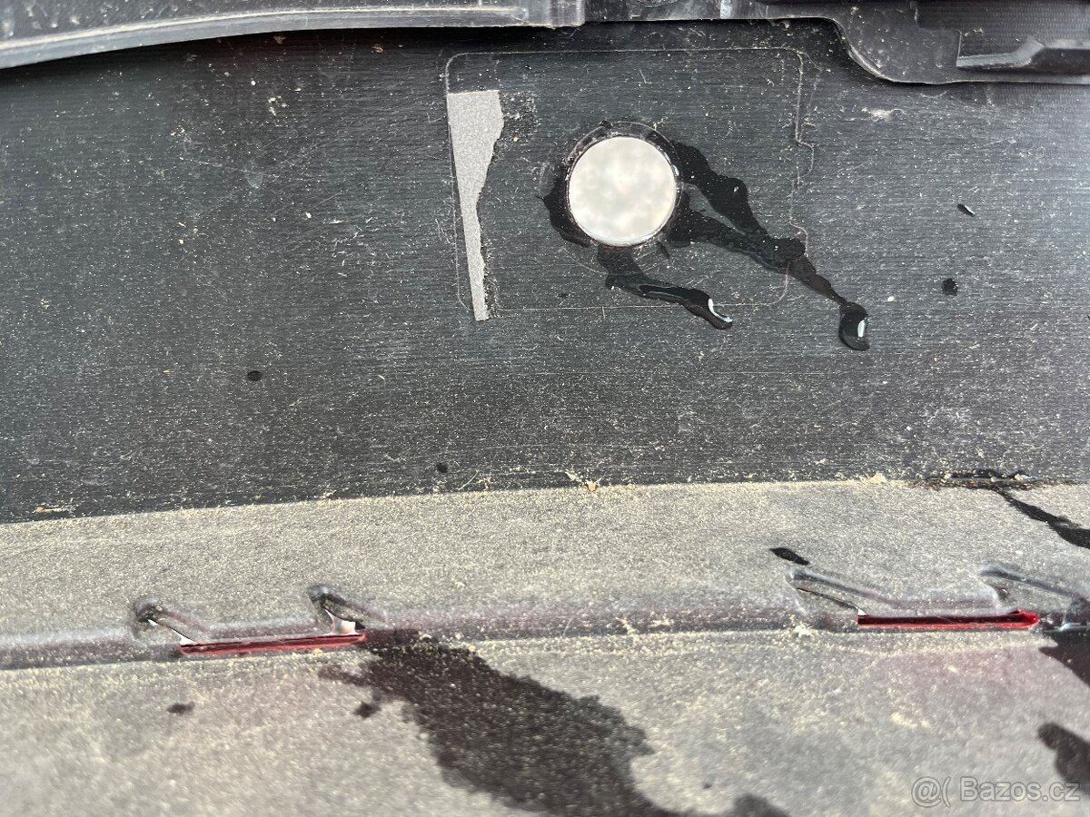 Superb 3 nárazník - 11