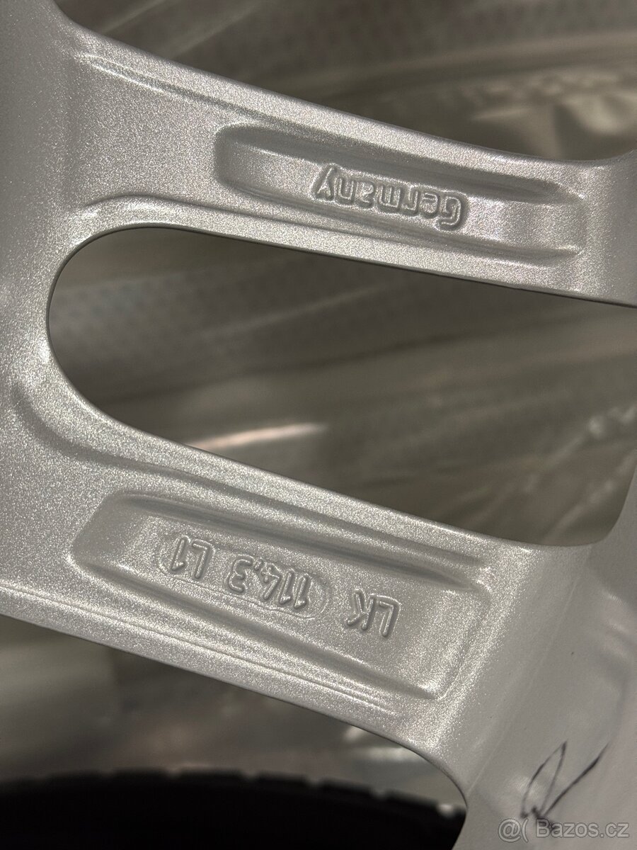 215/55 R17 zimní sada kol 5x114.3 - 11