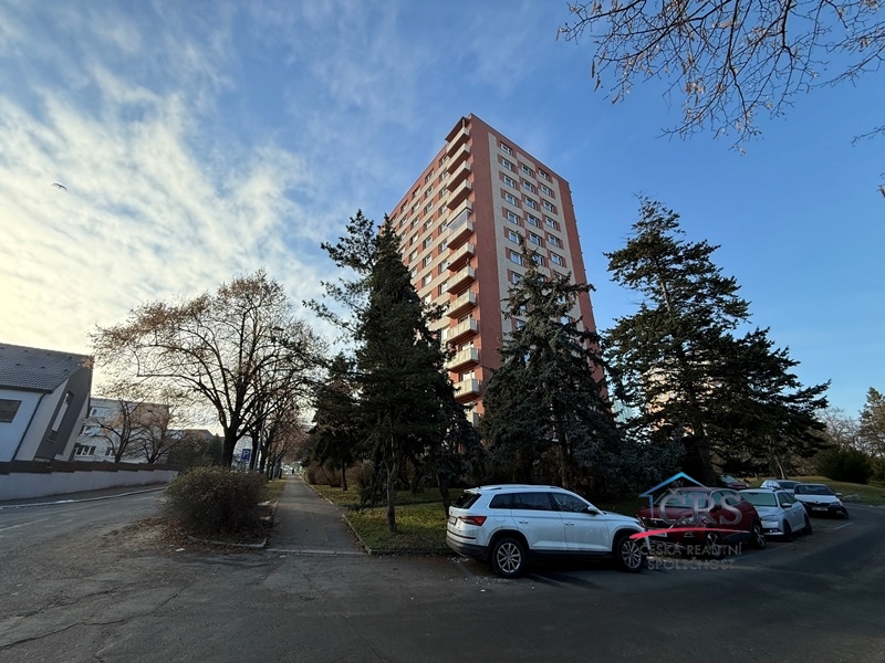 Byt 1+kk, 27,78 m2, OV, Panel, Praha 10 - 11