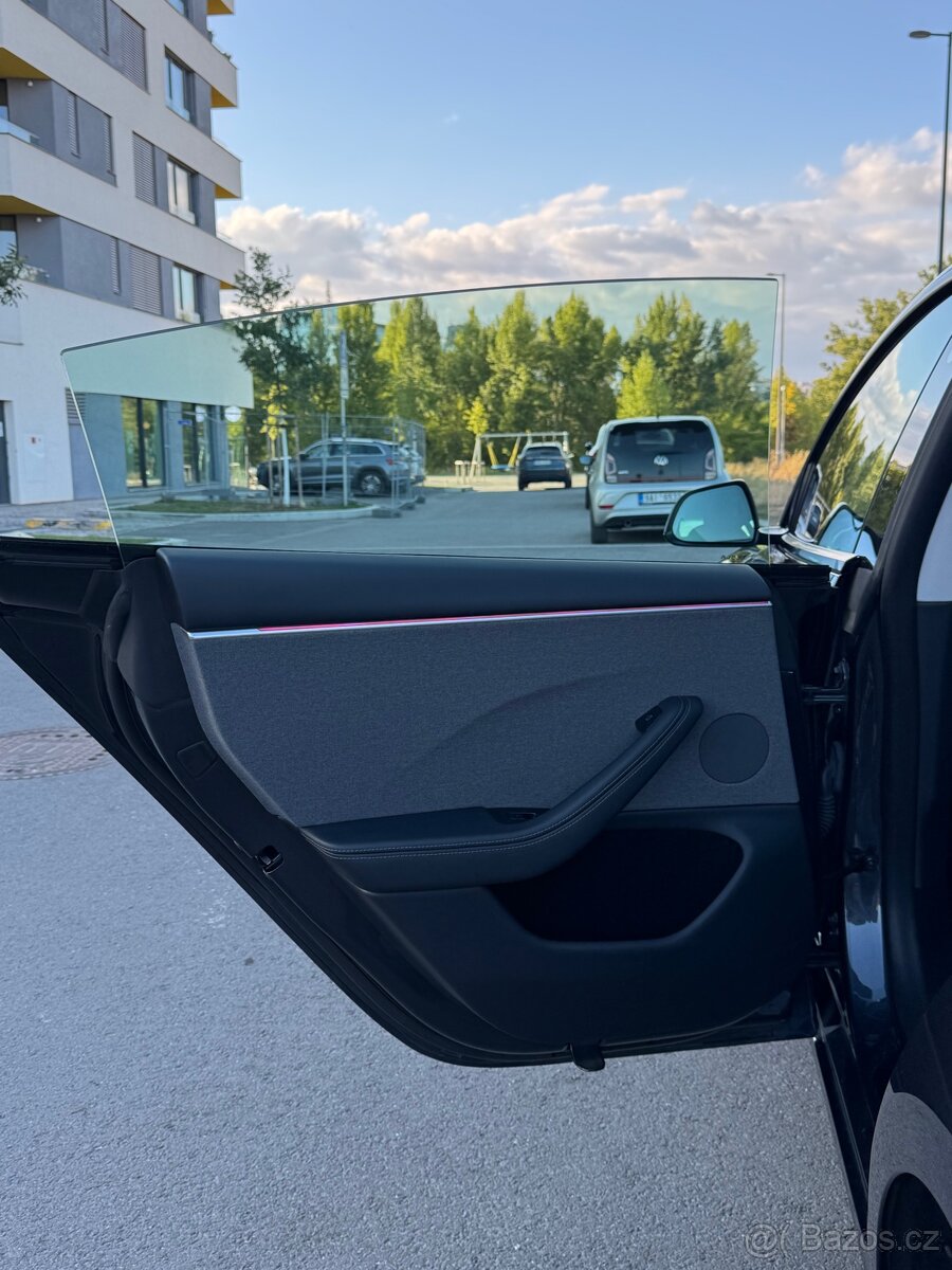 Tesla Model 3 RWD záruka DPH - 11