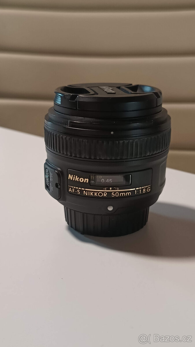 Zrcadlovka Nikon D7200 a hromada příslušenství - 11