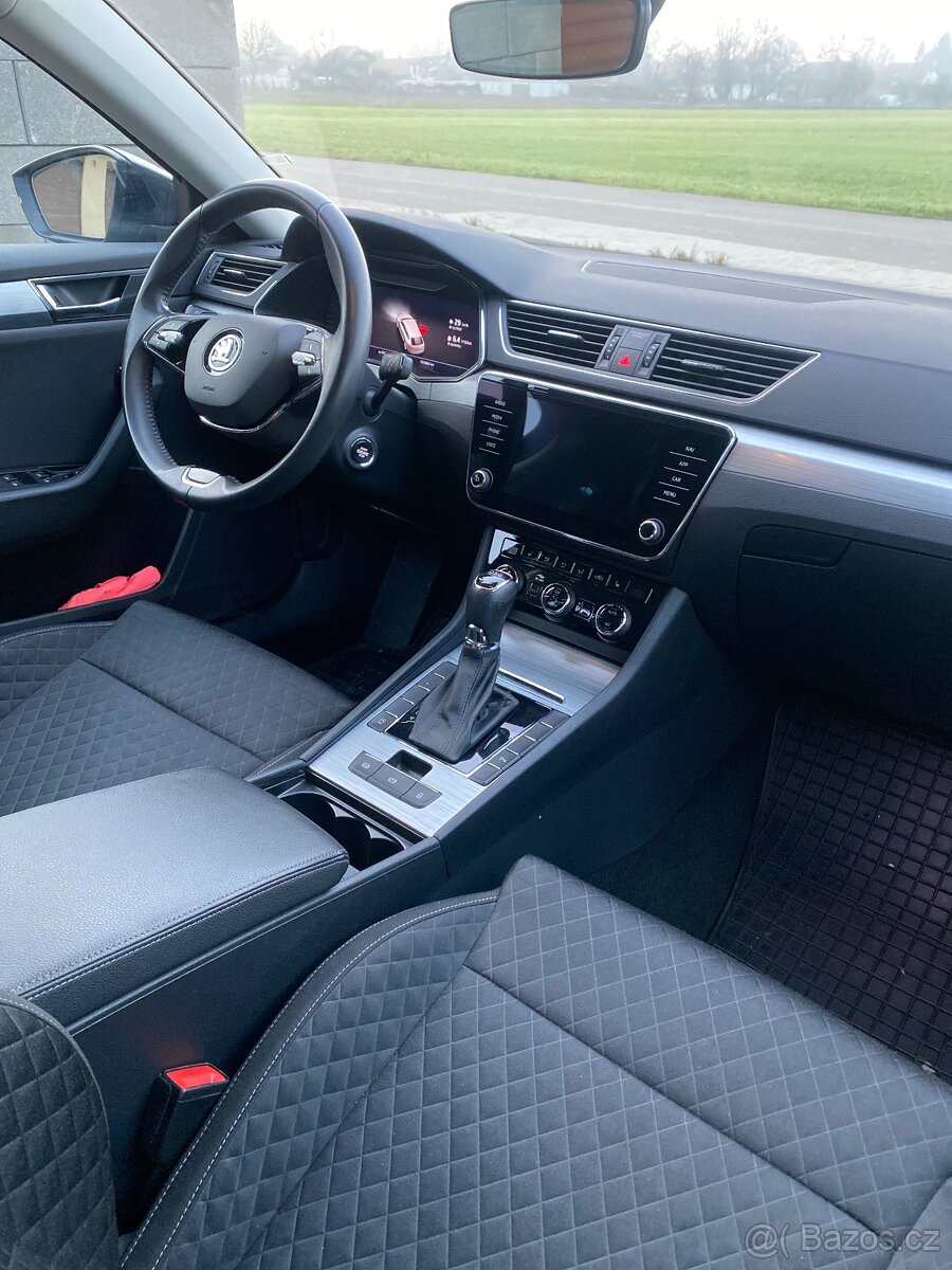 Škoda superb combi 3fl 2.0TDI SCR DSG 2022 - 11