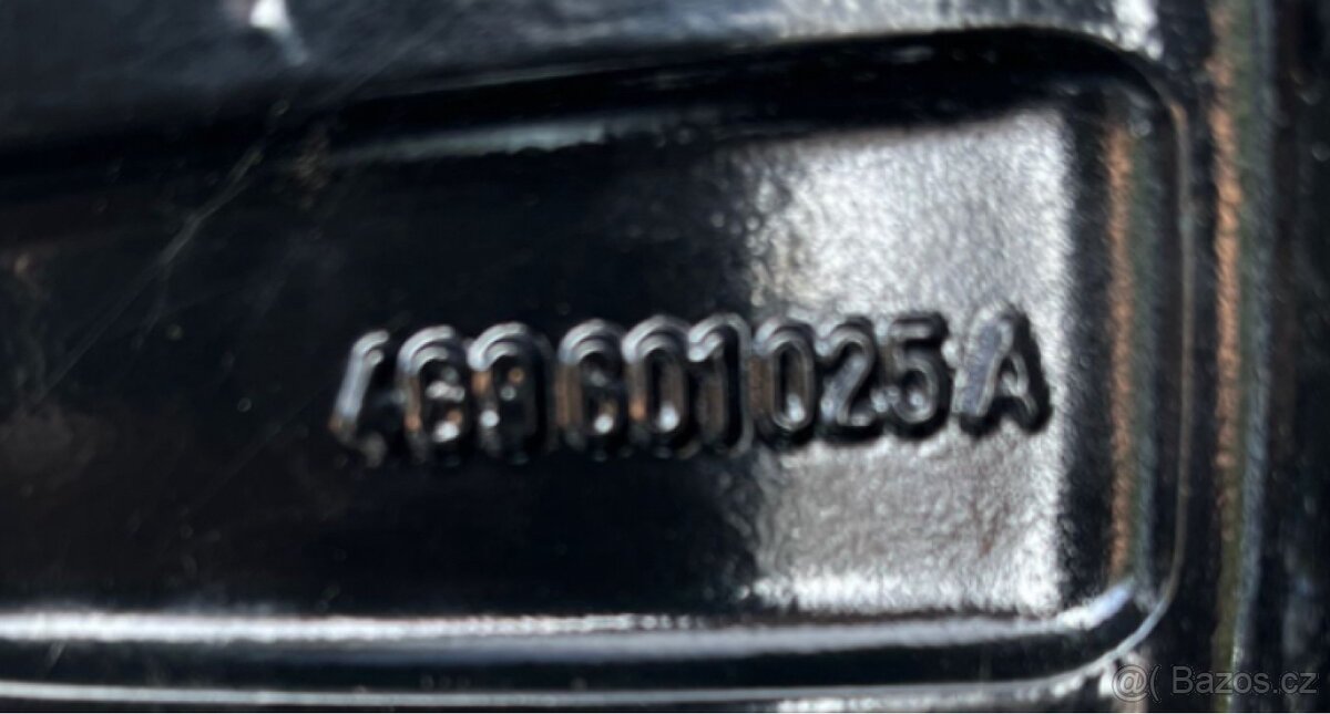 Audi A6 Allroad kola 19" zimní 255/45/19 - 11