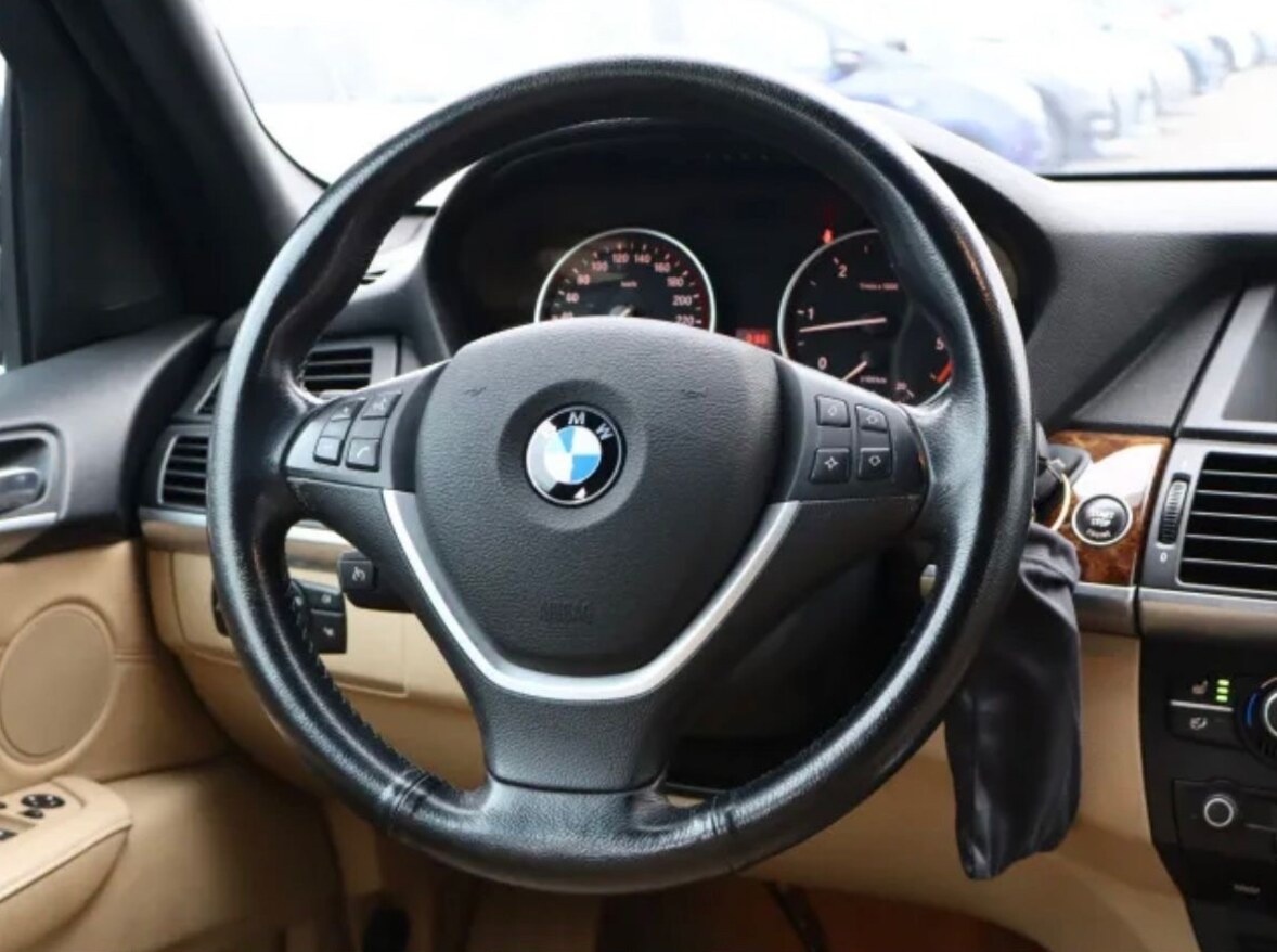 BMW X5 E70 35D M57 PLNÁ VÝBAVA - 11
