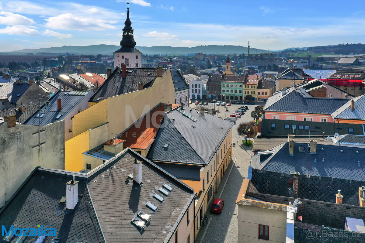 Obchodní dům v centru Lanškrouna. Už. pl. 704m2 - 11