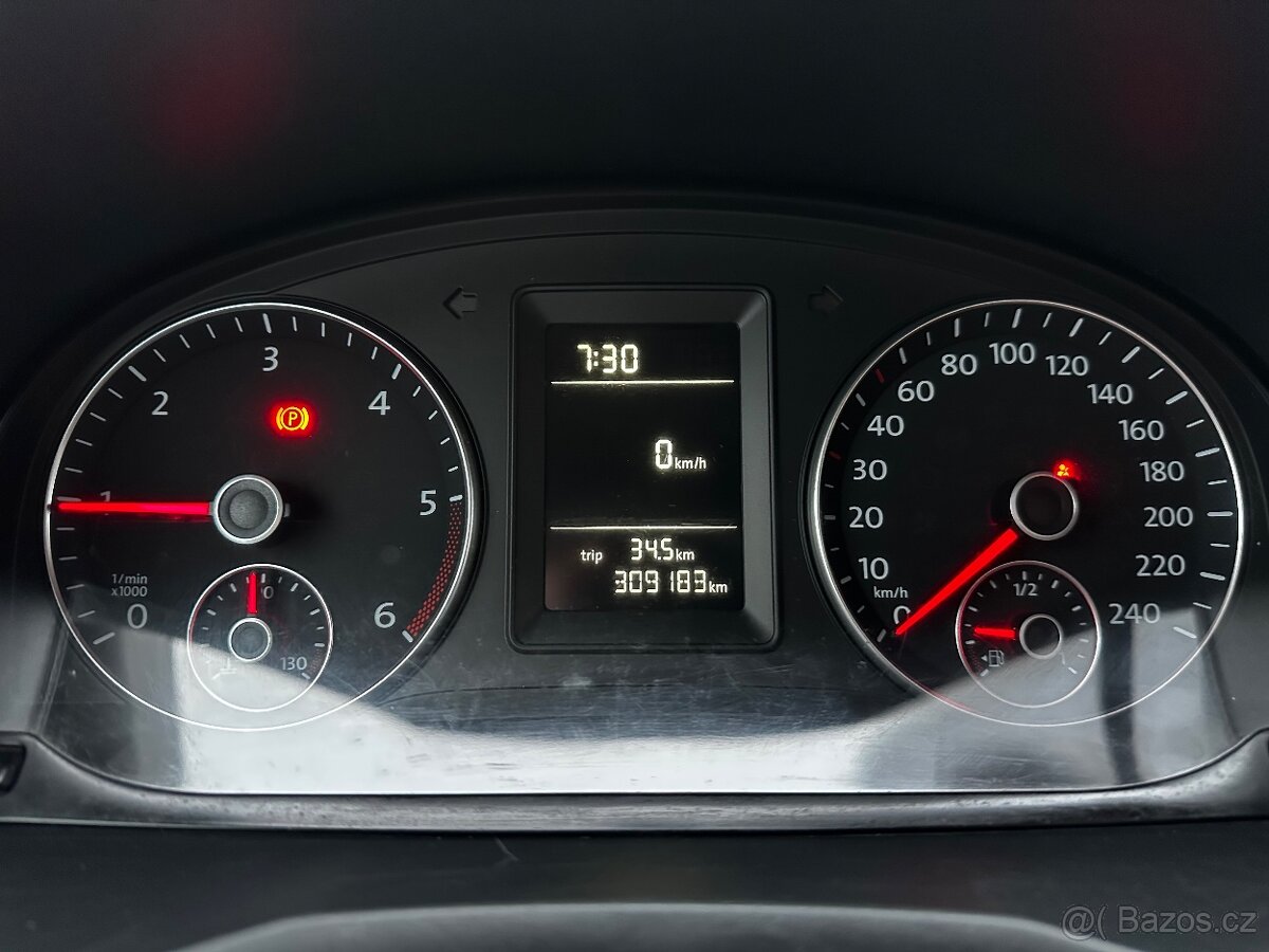 Volkswagen Caddy Maxi 2.0 TDi 5 míst Rok 2018 2X Šoupačky - 11