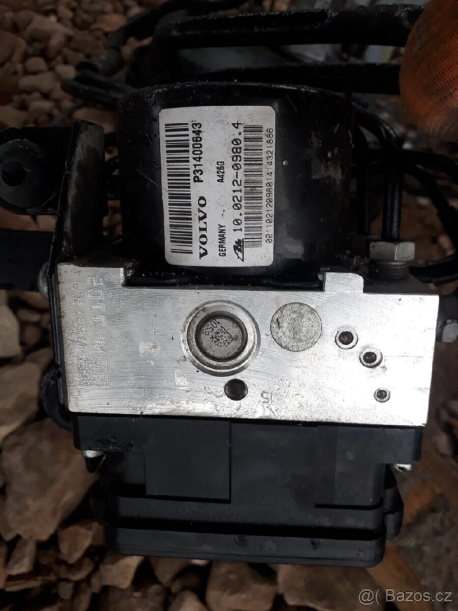 Volvo V40 D3 2.0 110 kw R.v. 2015 124000km - 11