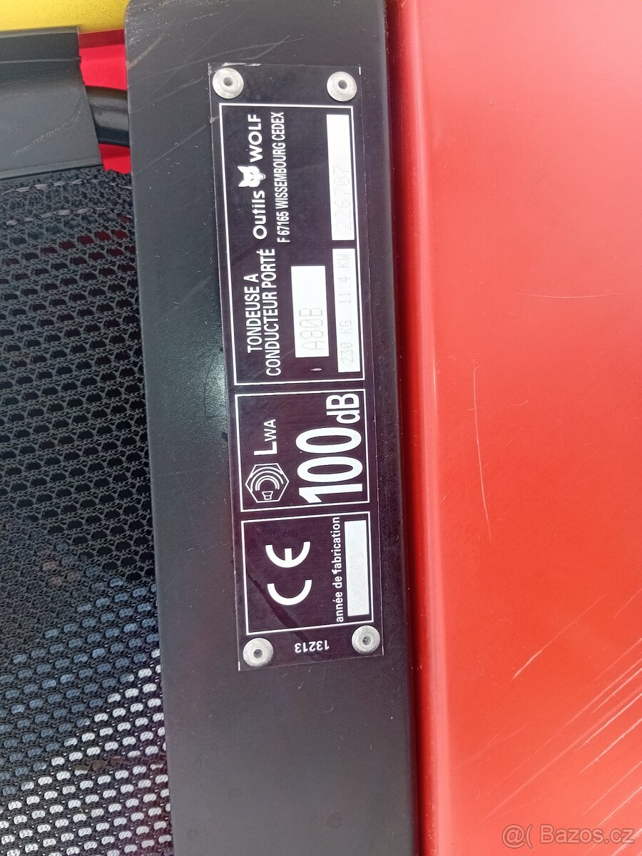 Prodám zahradní traktor Rider Outils-wolf 15.5Hp Hydro - 11