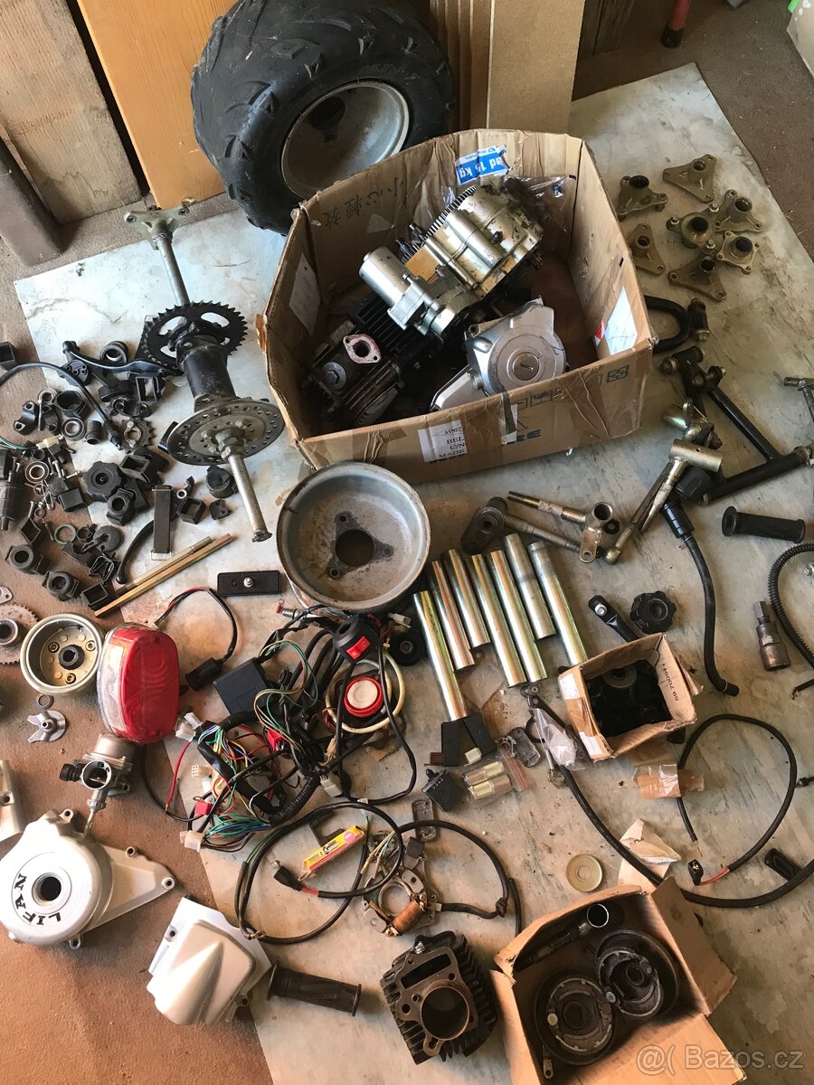 ATV 125 - prodáno Polaris + Nahradni díly - 11