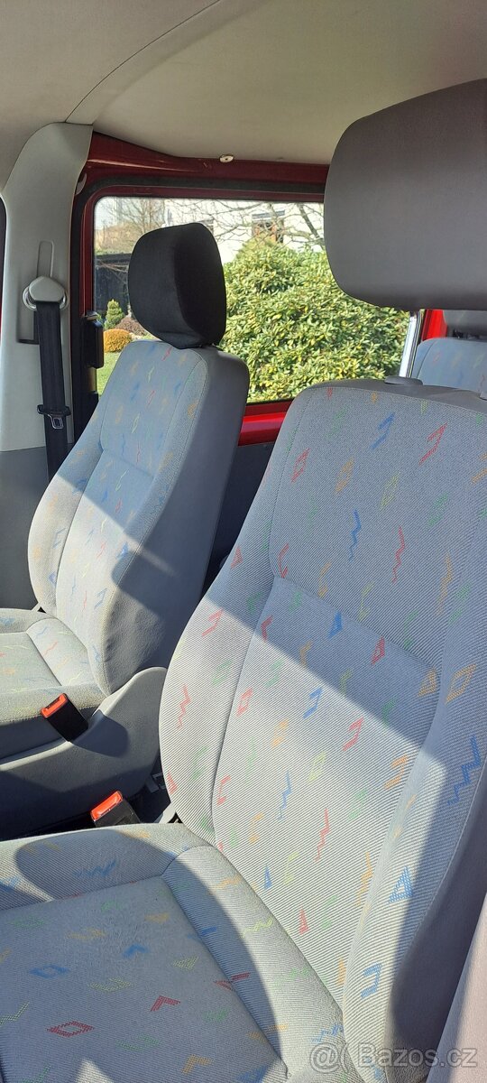 VW Transporter 2.5 TDI 96kW 4X4 5-MÍST - 11