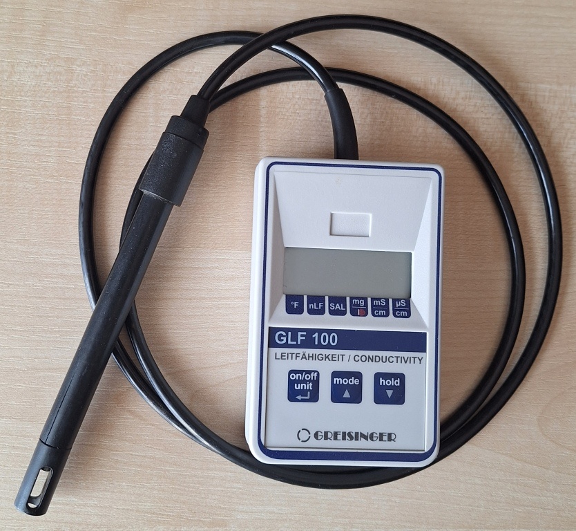 Prodám Shimadzu UV mini 1240 a Greisinger GLF 100 - 11