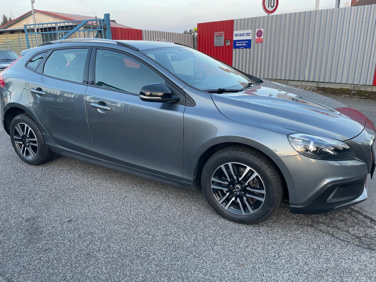 Volvo V40 cross country D2, 2019 - 11