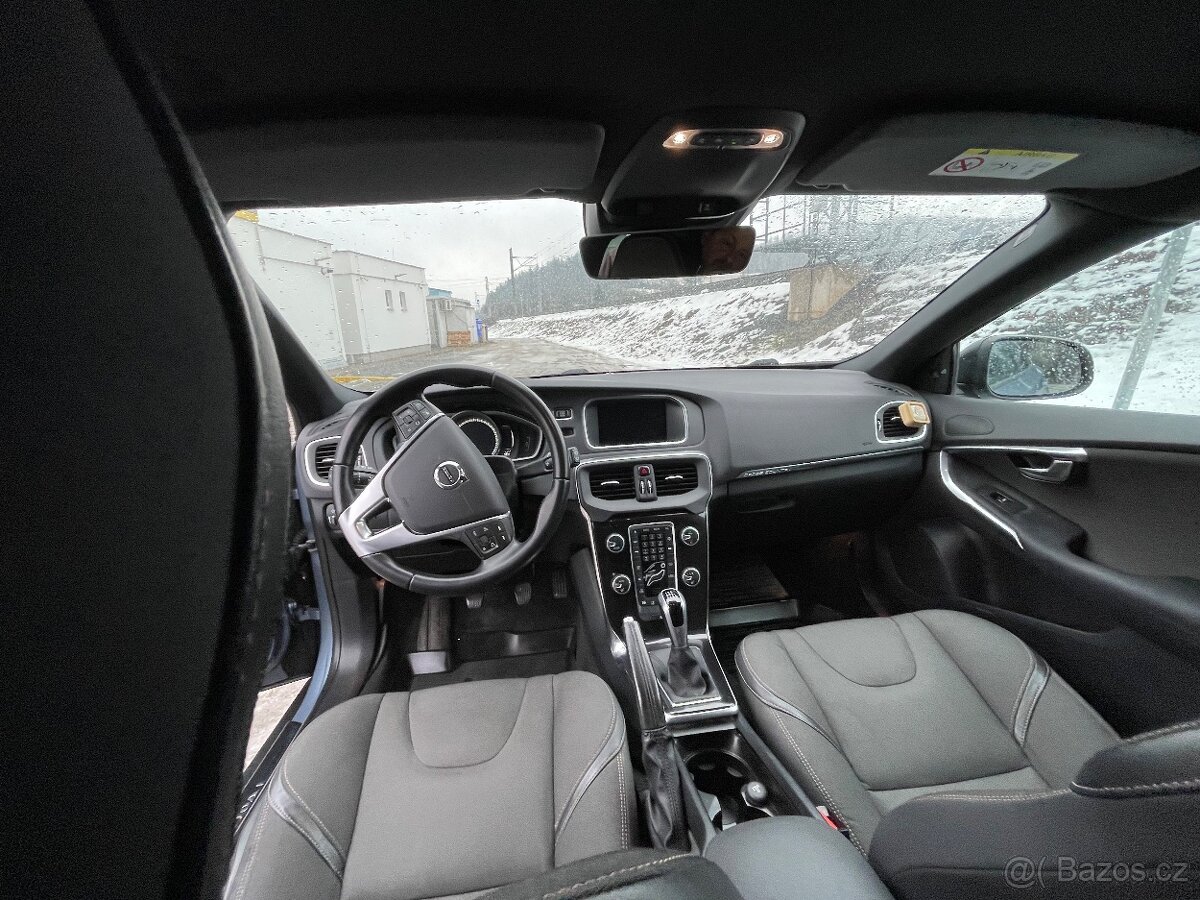 Volvo V40 Cross Country 2.0 D3 110KW - 11