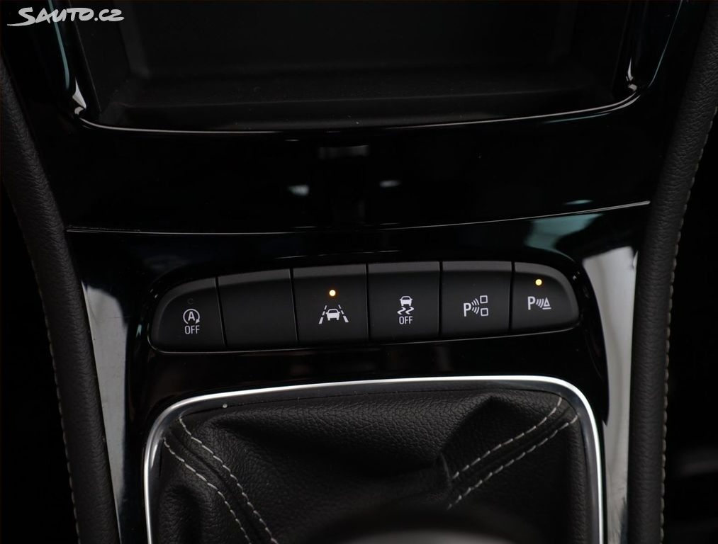 Opel Astra 2020 118 000 km - 11