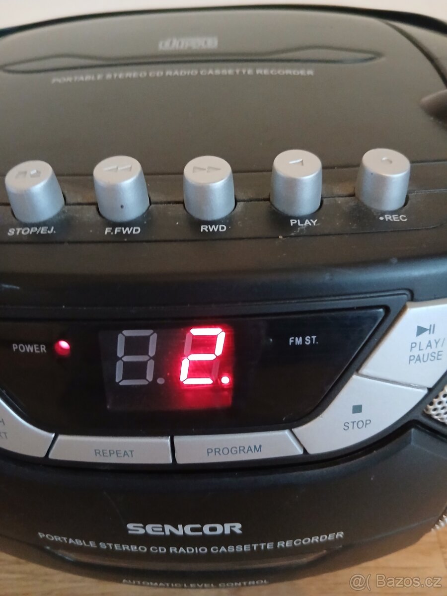 RÁDIO VAJÍČKO ZN. SENCOR 220 V. - 11