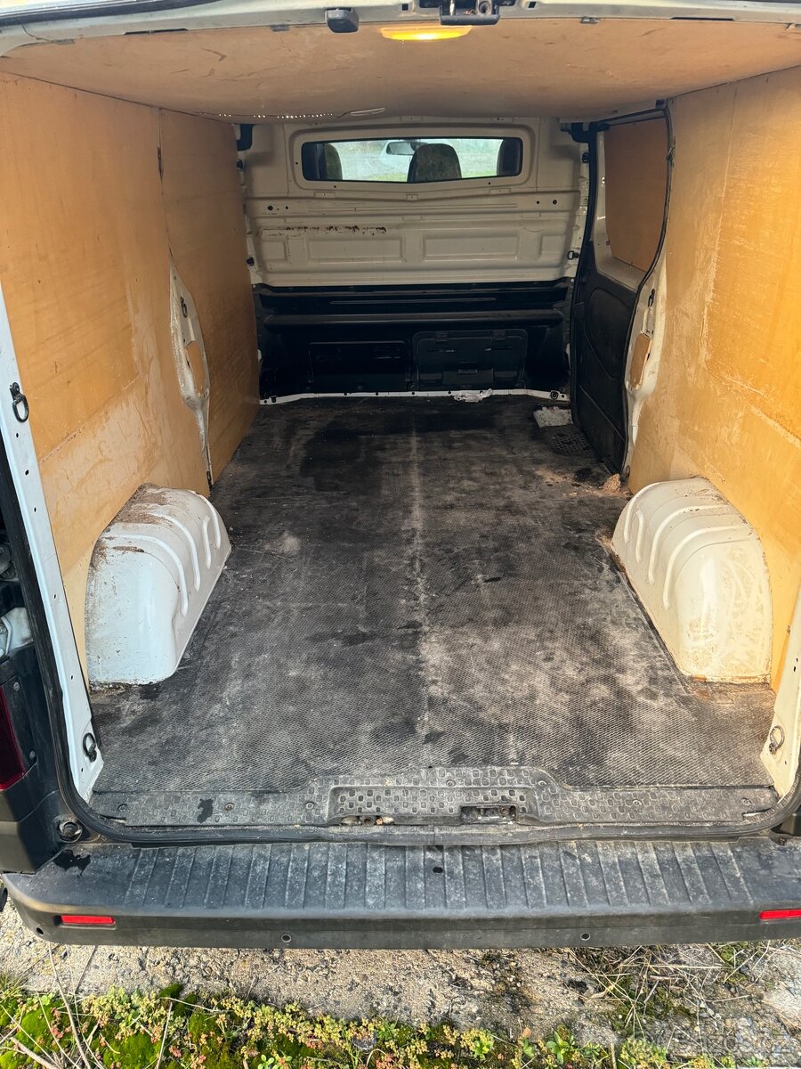 Renault Trafic L2H1 1,6 tdci 92kw, r.v. 2019, klepe motor - 11